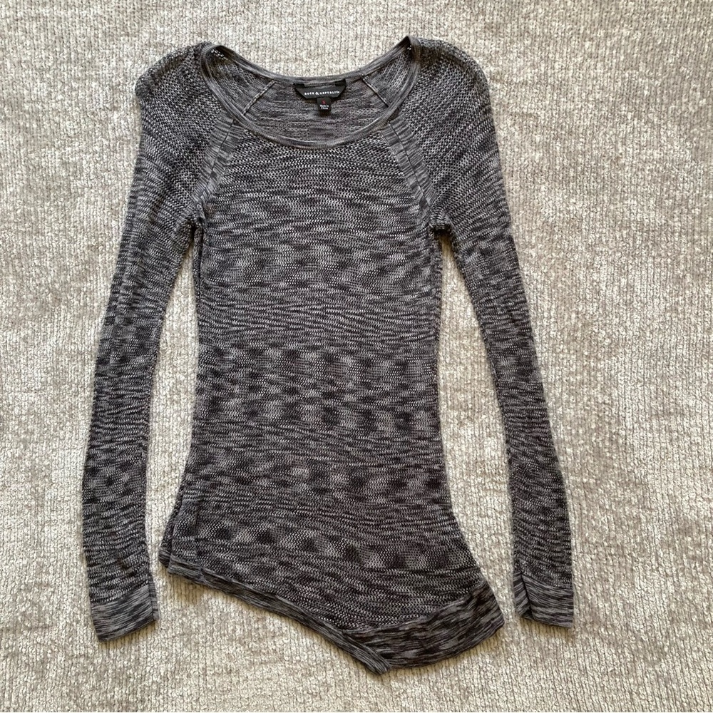 Rock &‎ Republic Asymmetrical Hem Long Sleeve Knit Top Gray Black Small